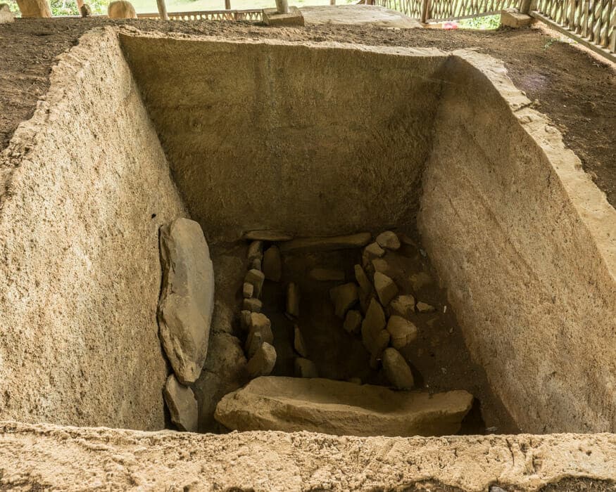 A tomb at La Pelota, San Agustin, Colombia | ©Ernest Scott Drake A tomb at La Pelota, San Agustin, Colombia | ©Ernest Scott Drake