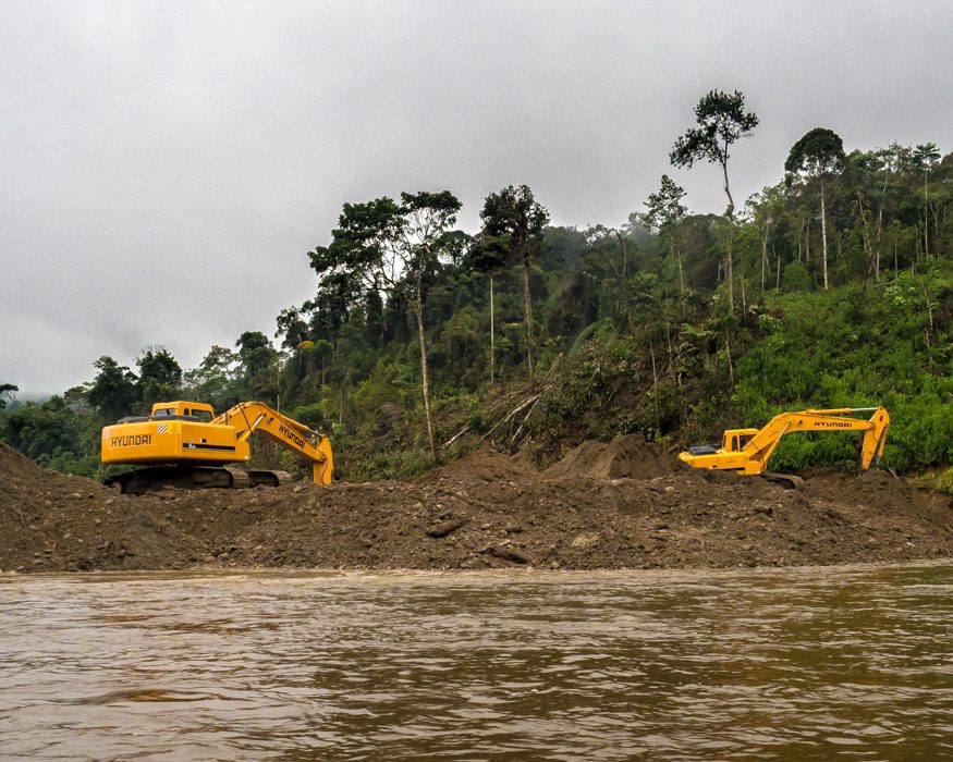 These two machines were changing the course of a quarter mile long stretch of the Nangartiza River. |© Ernest Scott Drake These two machines were changing the course of a quarter mile long stretch of the Nangartiza River. |© Ernest Scott Drake