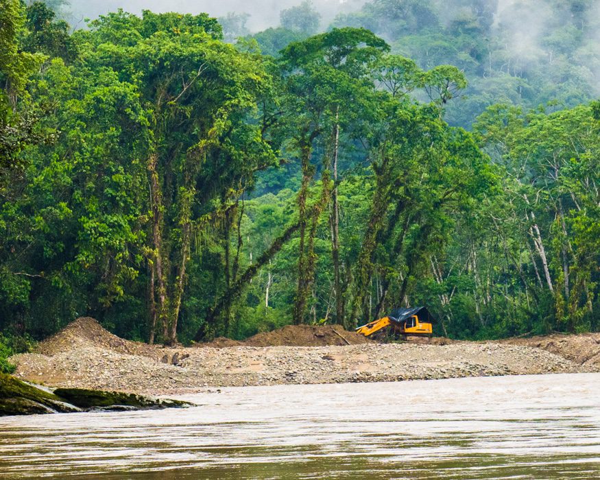 The first excavator of the river trip was an unpleasant surprise. |©Ernest Scott Drake The first excavator of the river trip was an unpleasant surprise. |©Ernest Scott Drake